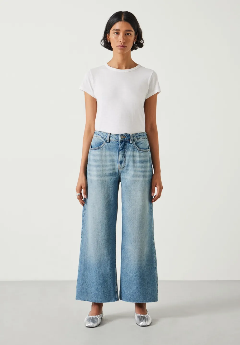 hush Jeans|Abi Cropped Wide Leg Jeans Mid Authentic