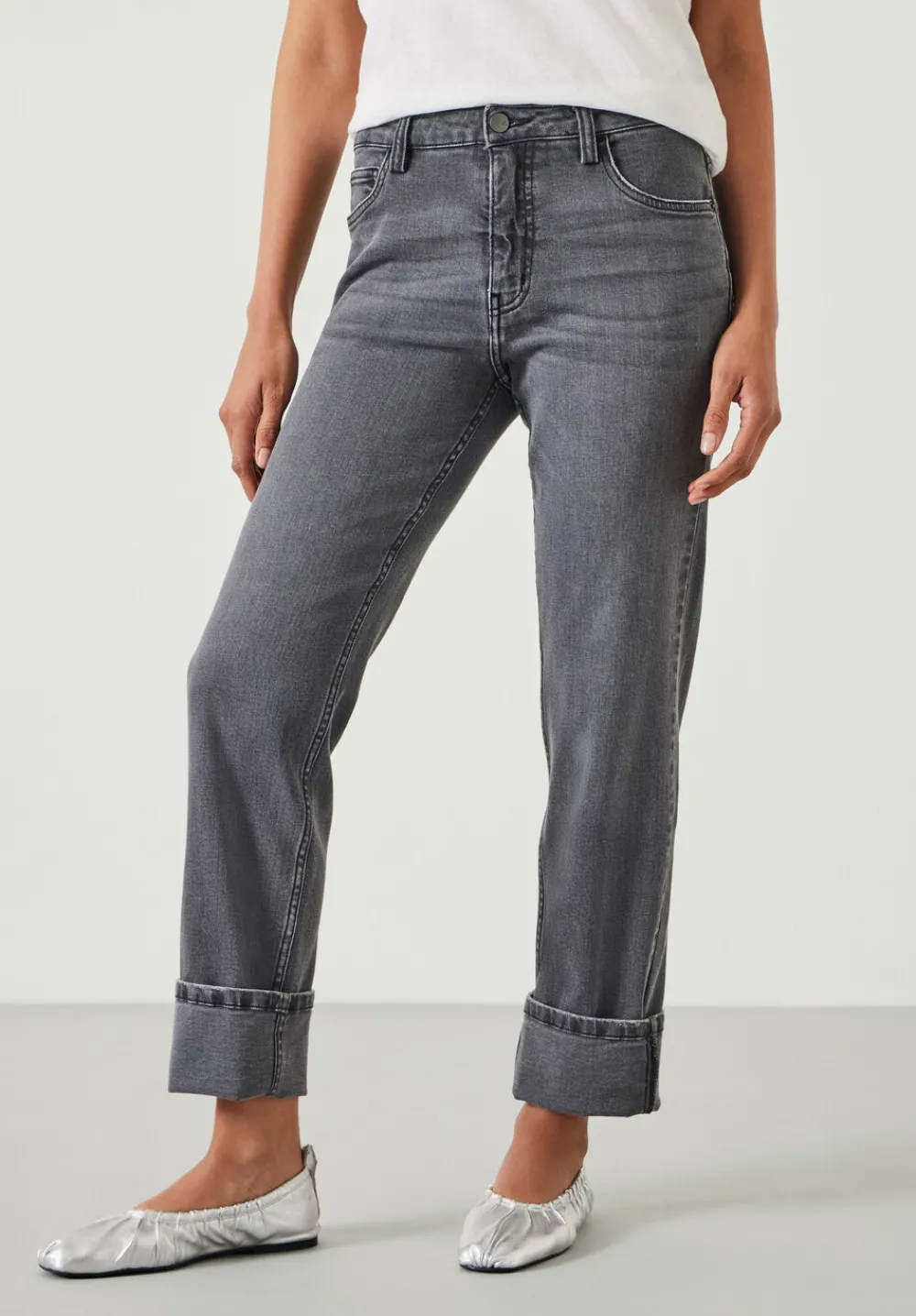 hush Jeans|Agnes Straight Leg Jeans Washed Grey