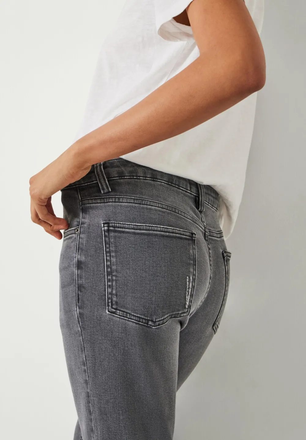 hush Jeans|Agnes Straight Leg Jeans Washed Grey