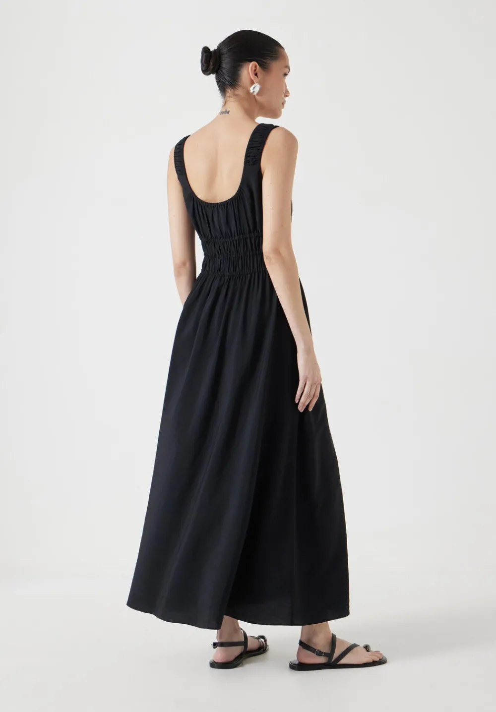 hush Dresses|Air Flow Gathered Straps Midi Dress Black