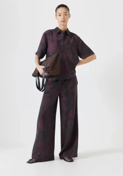 hush Tops & T-Shirts|Shirts & Blouses|Air Flow Short Sleeve Collared Shirt Purple/Brown Abstract Shapes