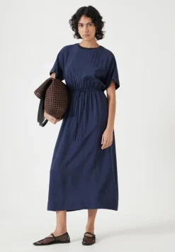 hush Dresses|Air Flow Short Sleeve Crew Neck Midi Dress Navy