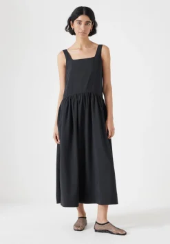 hush Dresses|Air Flow Square Neck Midi Ballerina Dress Black
