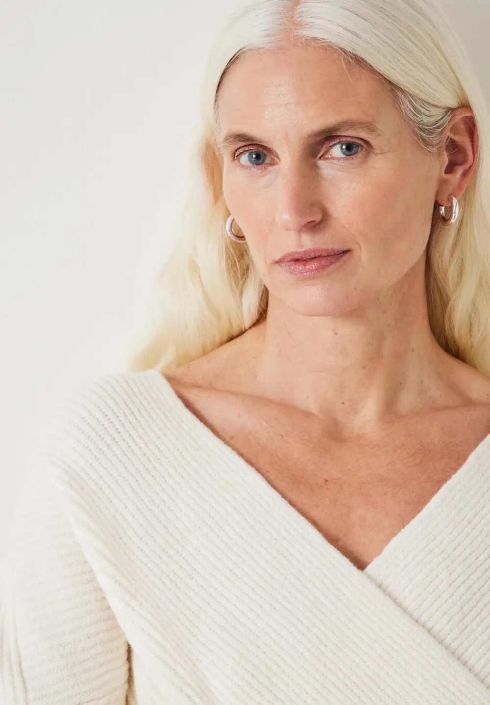 hush Jumpers & Cardigans|Bronte Cross Front Knit Jumper Soft White