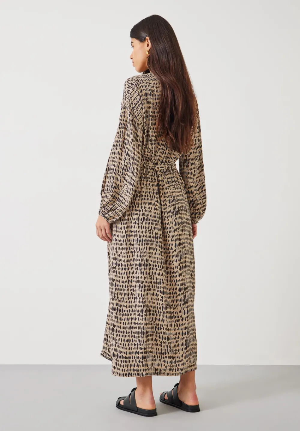 hush Dresses|Camila Relaxed Print Midi Dress Contrast Mark Neutral