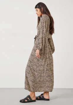 hush Dresses|Camila Relaxed Print Midi Dress Contrast Mark Neutral
