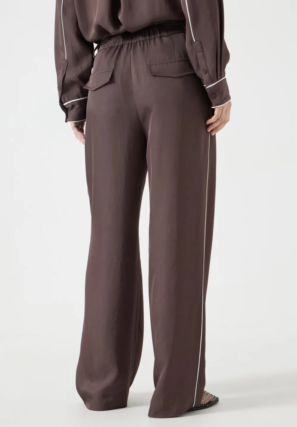 hush Trousers|Carys Piping Detail Wide Leg Trousers Coffee Brown