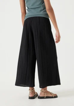 hush Trousers|Crinkle Wide Leg Cropped Trousers Black