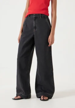 hush Jeans|Drew Wide Leg Jeans Washed Black