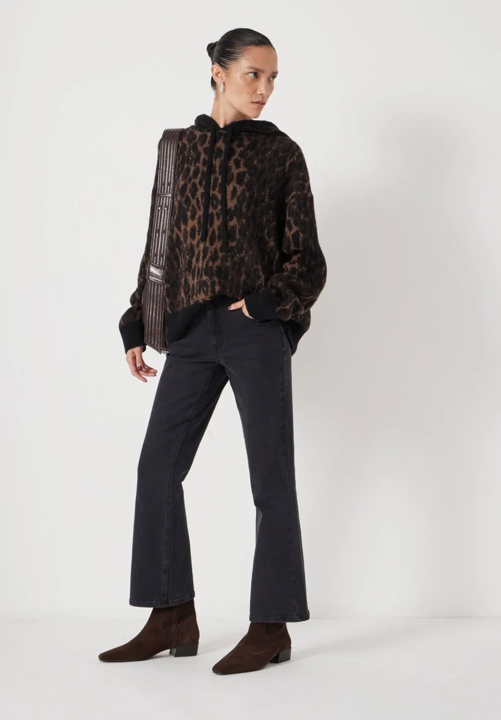 hush Jeans|Eliana Cropped Mid Rise Bootcut Jeans Washed Black