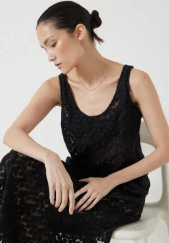 hush Dresses|Embroidered Sleeveless Floral Dress Black