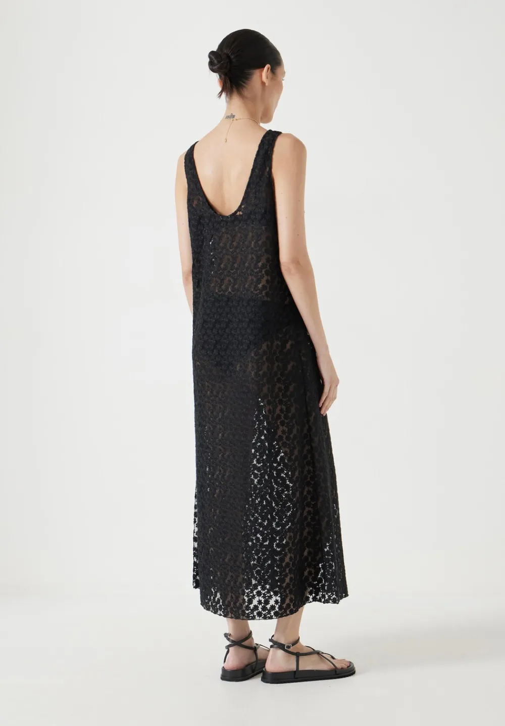 hush Dresses|Embroidered Sleeveless Floral Dress Black
