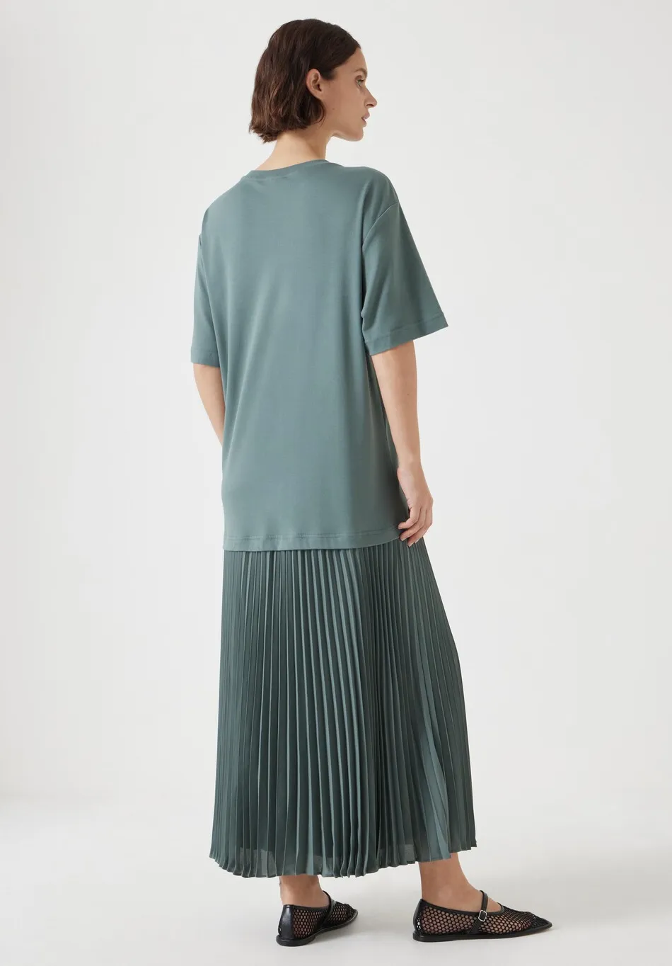 hush Jeans|Dresses|Esme Short Sleeve Pleated Midi Dress Sage Green