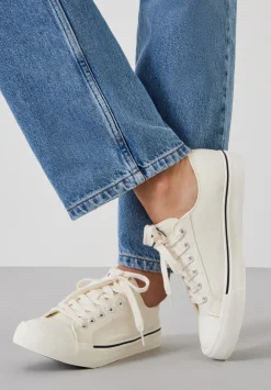 hush Trainers|Finley Canvas Trainers Off White