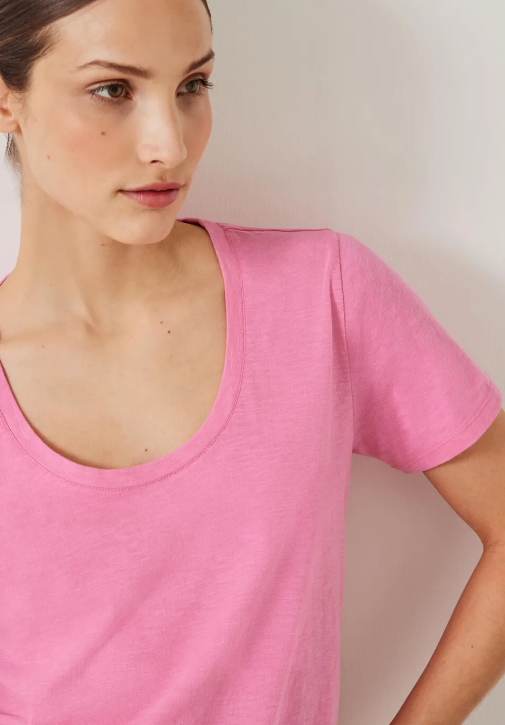 hush Tops & T-Shirts|Hari Scoop Neck Cotton Slub T-Shirt Strawberry Pink