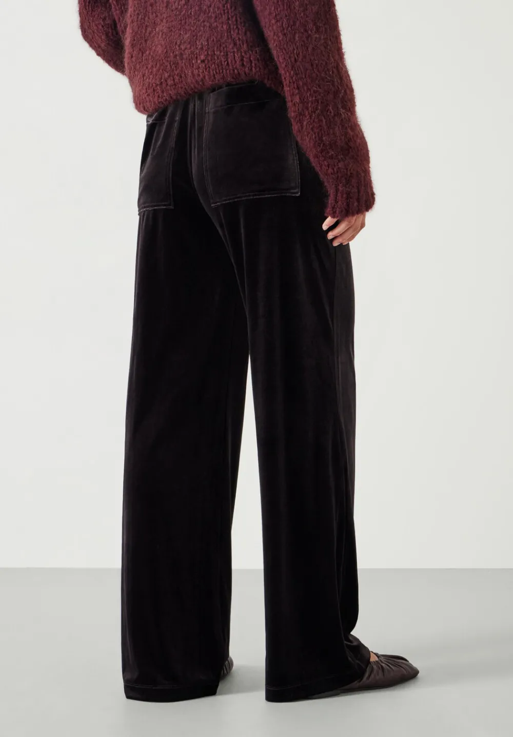 hush Joggers & Leggings|Harrison Velvet Pintuck Joggers Raisin Brown