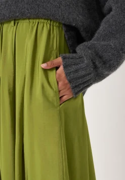 hush Skirts|Ivy Pleated Air Flow Midi Skirt Olive Green
