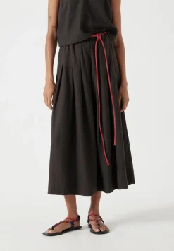 hush Skirts|Ivy Pleated Linen Blend Midi Skirt Dark Brown