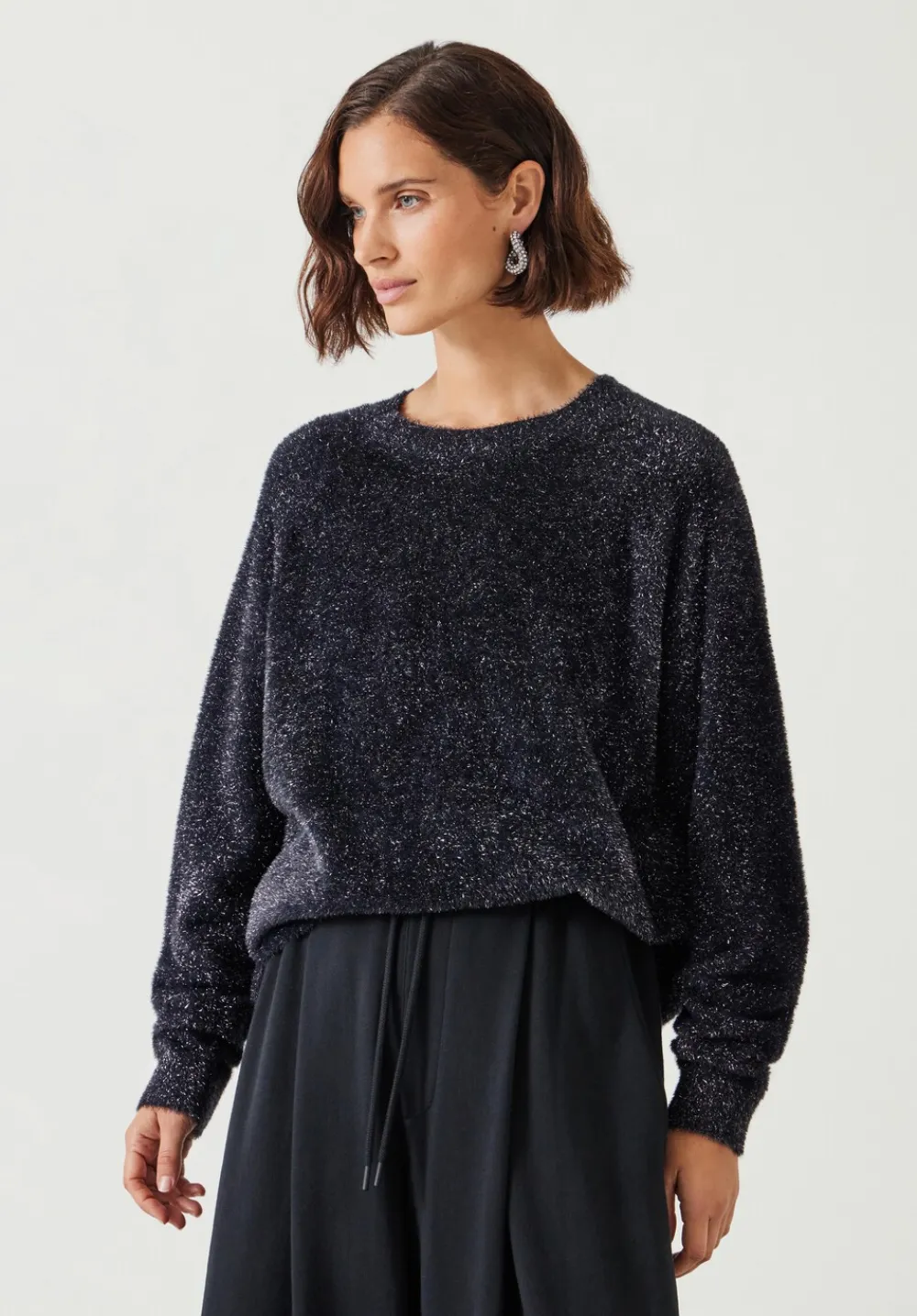 hush Jumpers & Cardigans|Jaime Metallic Tinsel Crew Neck Jumper Black/Silver Metallic