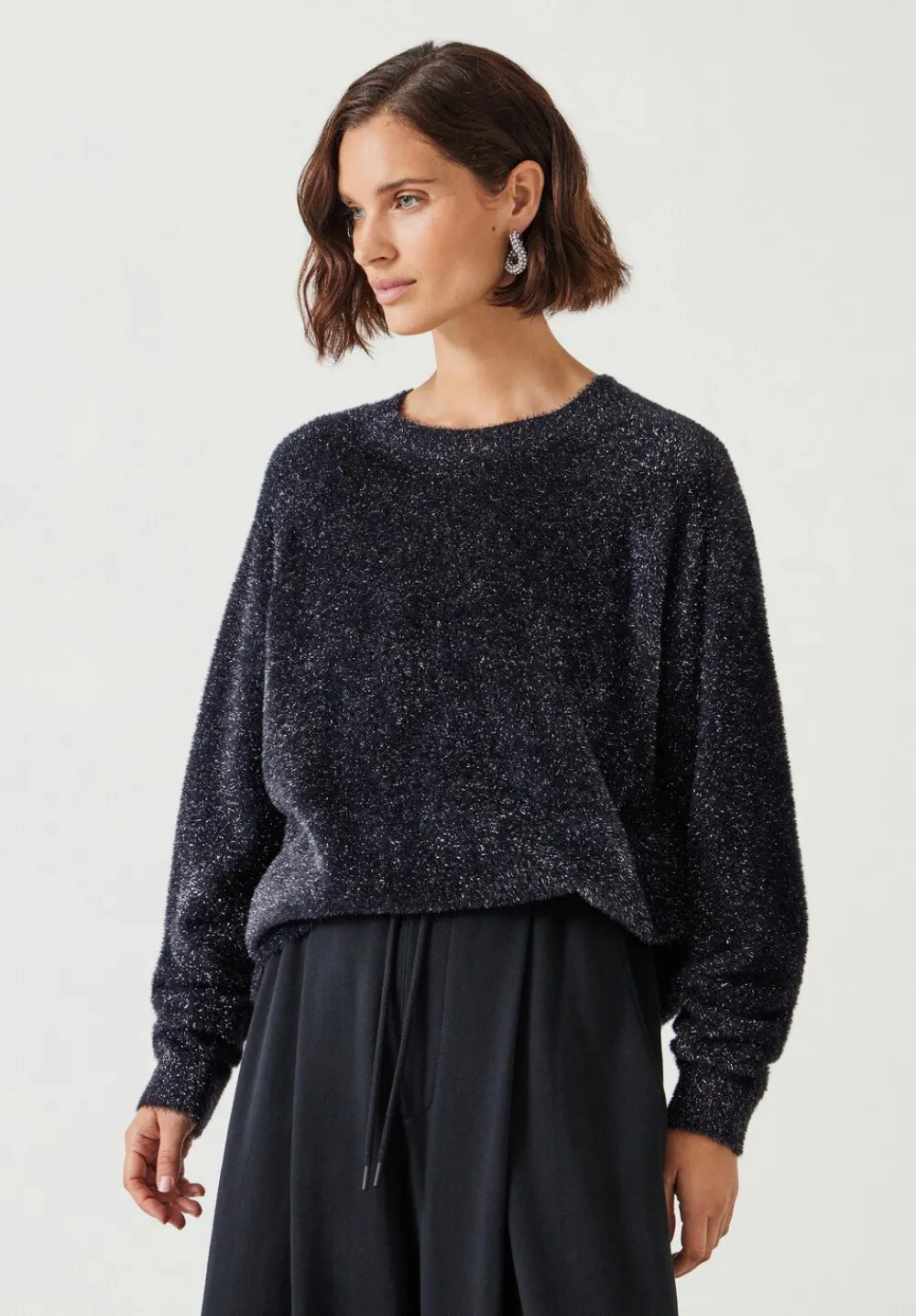 hush Jumpers & Cardigans|Jaime Metallic Tinsel Crew Neck Jumper Black/Silver Metallic