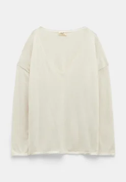 hush Jumpers & Cardigans|Kitty Super Slouchy Easy V Jumper Soft White
