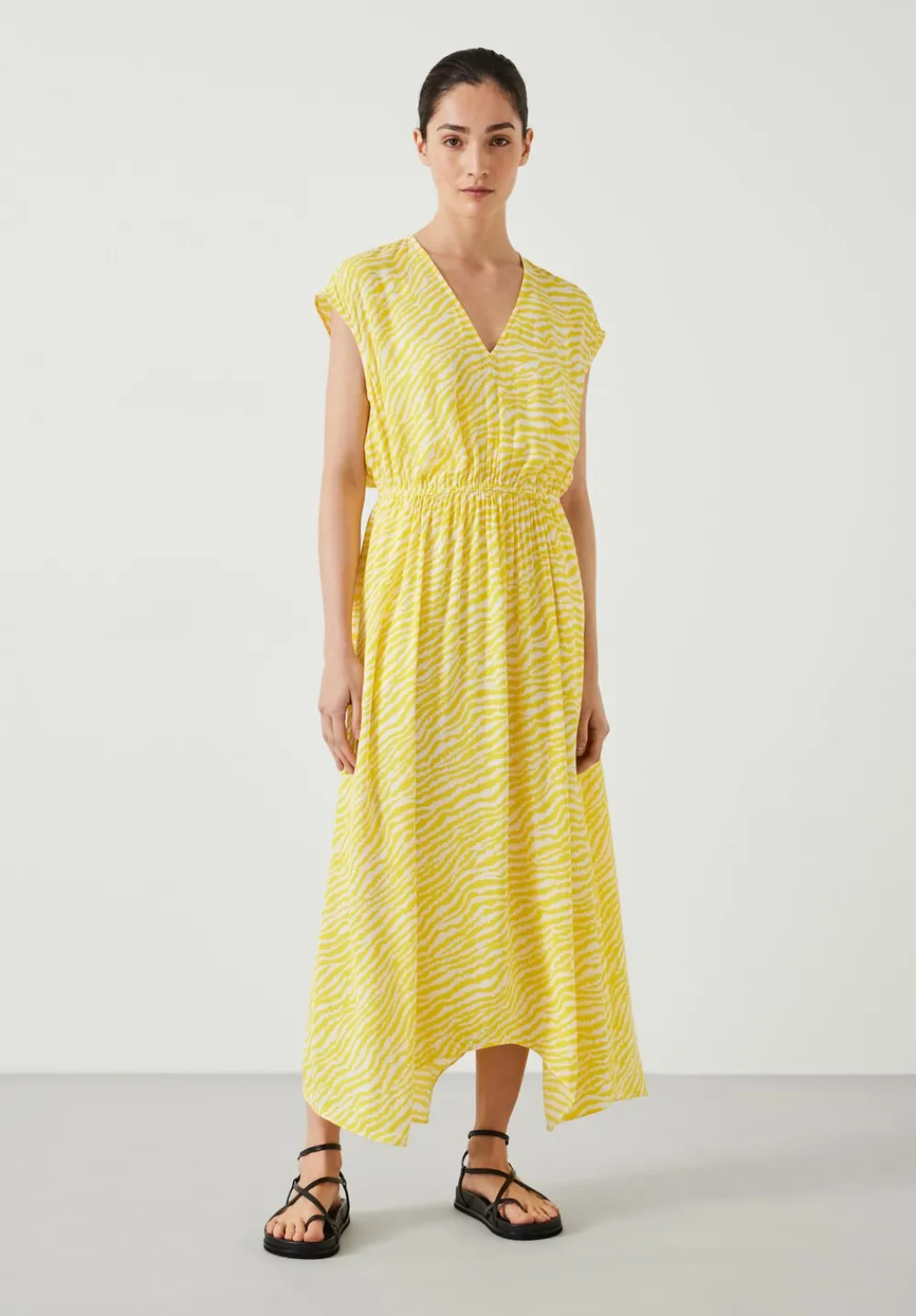 hush Dresses|Klara Relaxed Maxi Dress Blurred Animal Yellow