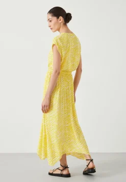 hush Dresses|Klara Relaxed Maxi Dress Blurred Animal Yellow