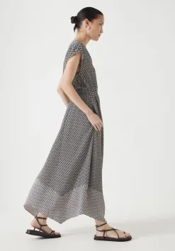 hush Dresses|Klara Relaxed Maxi Dress Triangles Black