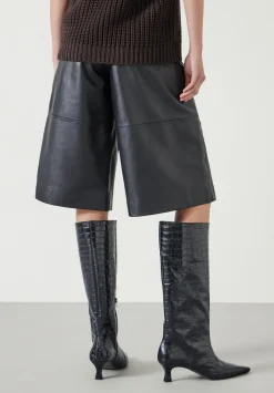hush Shorts|Trousers|Leather Bermuda Short Black