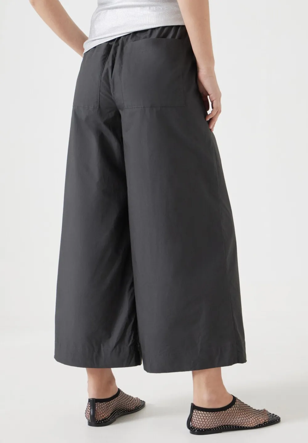 hush Trousers|Lightweight Cotton Wide Leg Cropped Trousers Washed Black