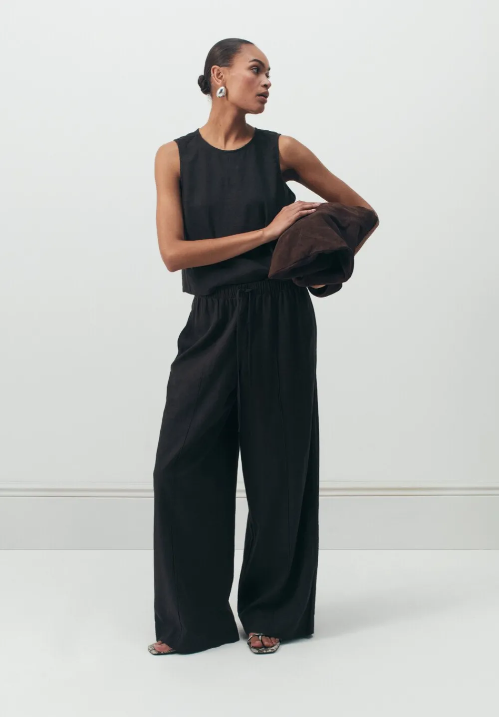 hush Trousers|Linen Blend Petunia Wide Leg Trousers Washed Black