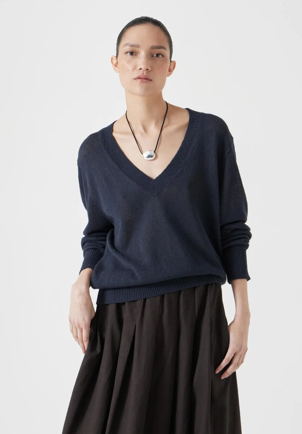 hush Jumpers & Cardigans|Linen Blend V Neck Jumper Inkwell Navy