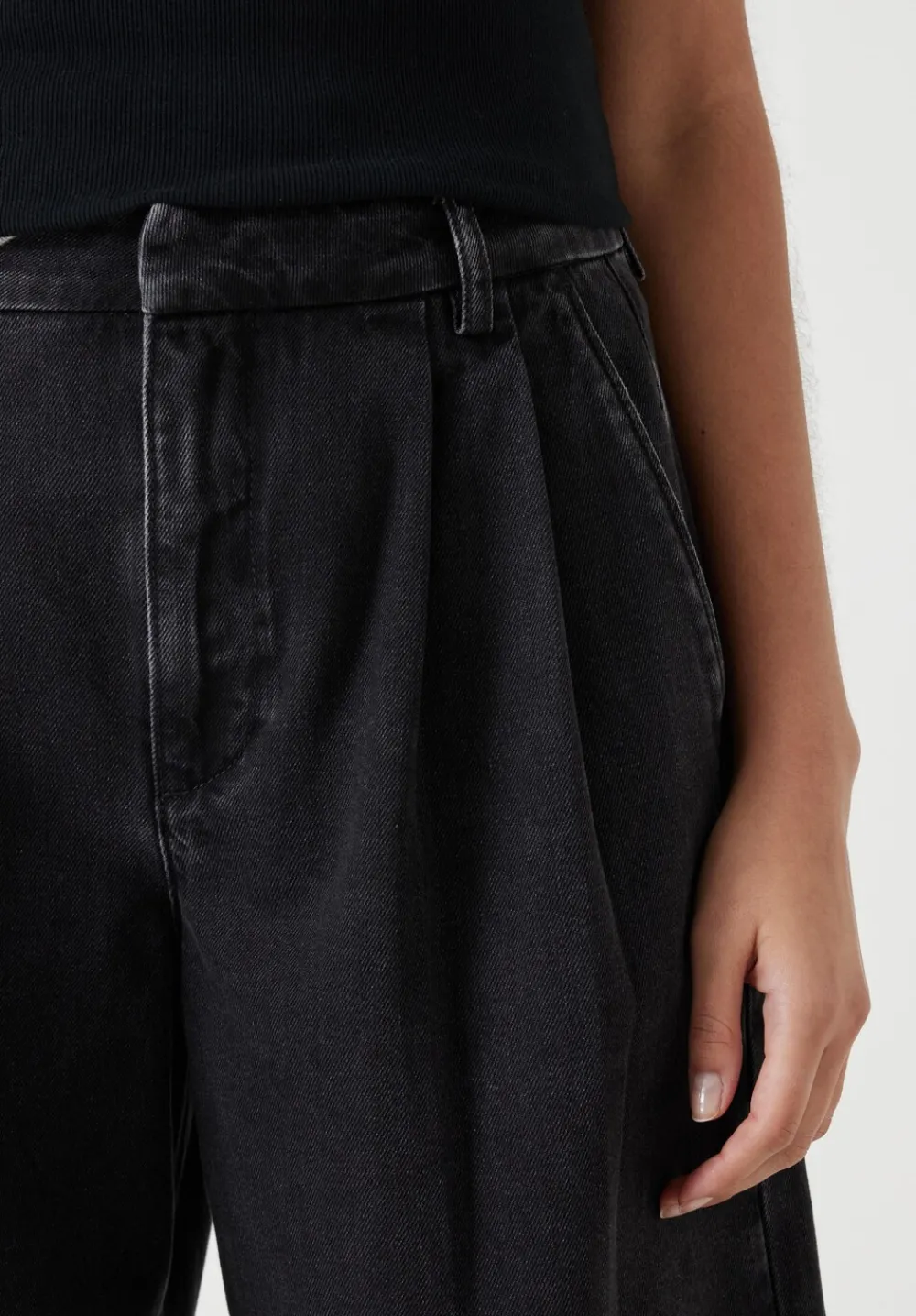 hush Shorts|Trousers|Lya Cropped Denim Bermuda Shorts Washed Black