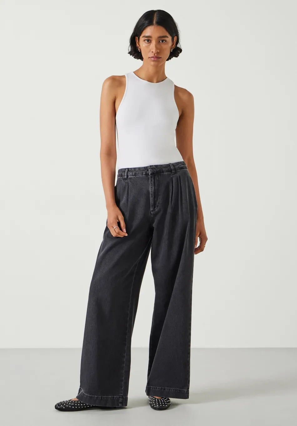 hush Jeans|Lya Pleated Wide Leg Jeans Washed Black