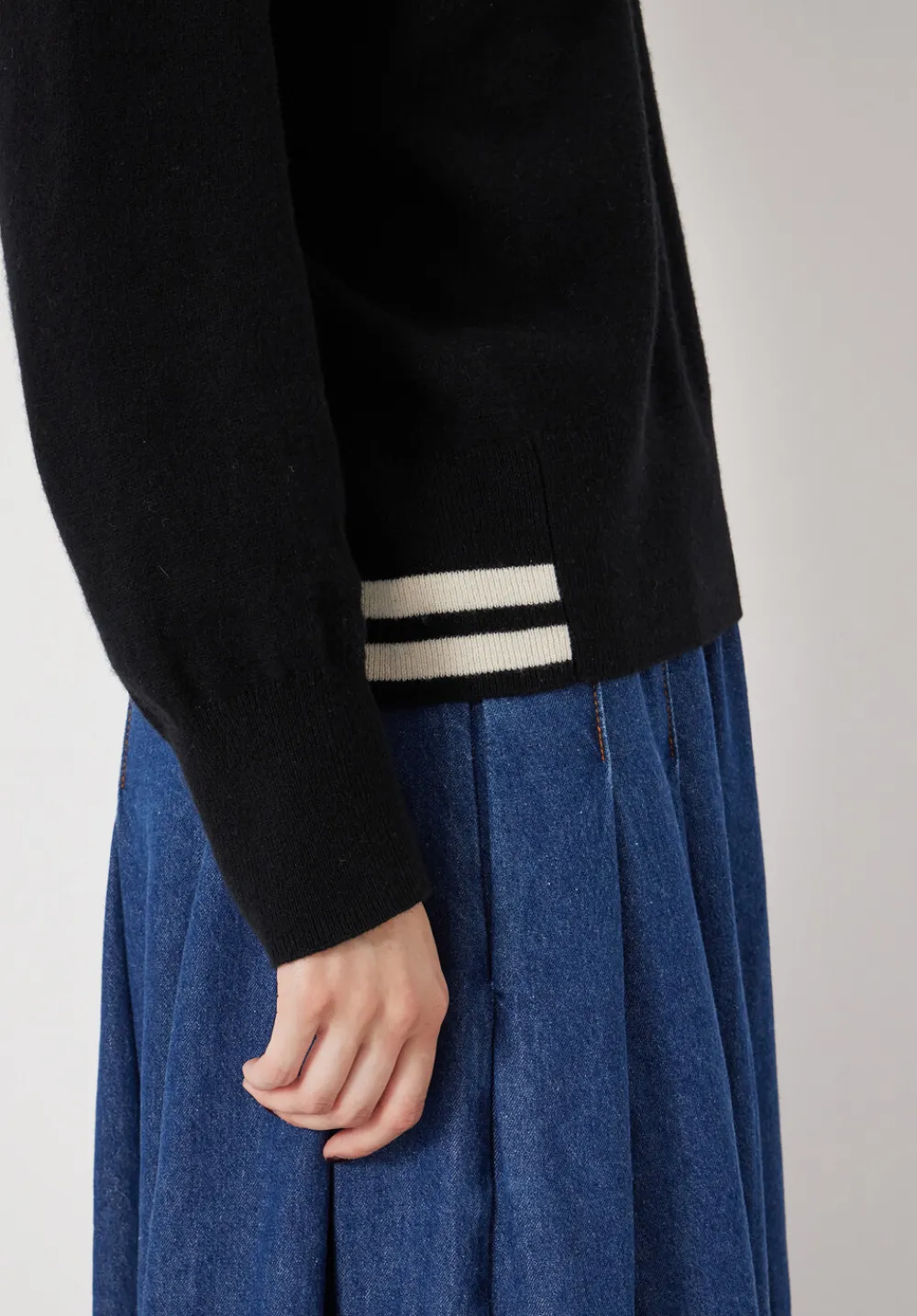 hush Jumpers & Cardigans|Merino Wool V Neck Jumper Black Mix