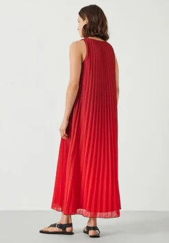 hush Dresses|Molly Ombre Pleat Maxi Dress Red Ombre