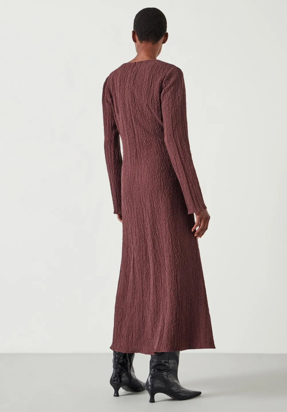 hush Dresses|Myrah Midi Dress Chocolate brown