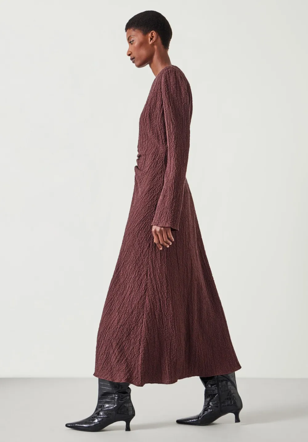 hush Dresses|Myrah Midi Dress Chocolate brown