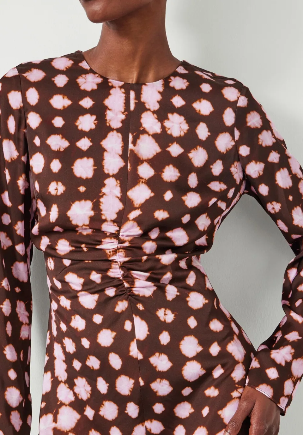 hush Dresses|Myrah Satin Midi Dress Geo Tie Dye