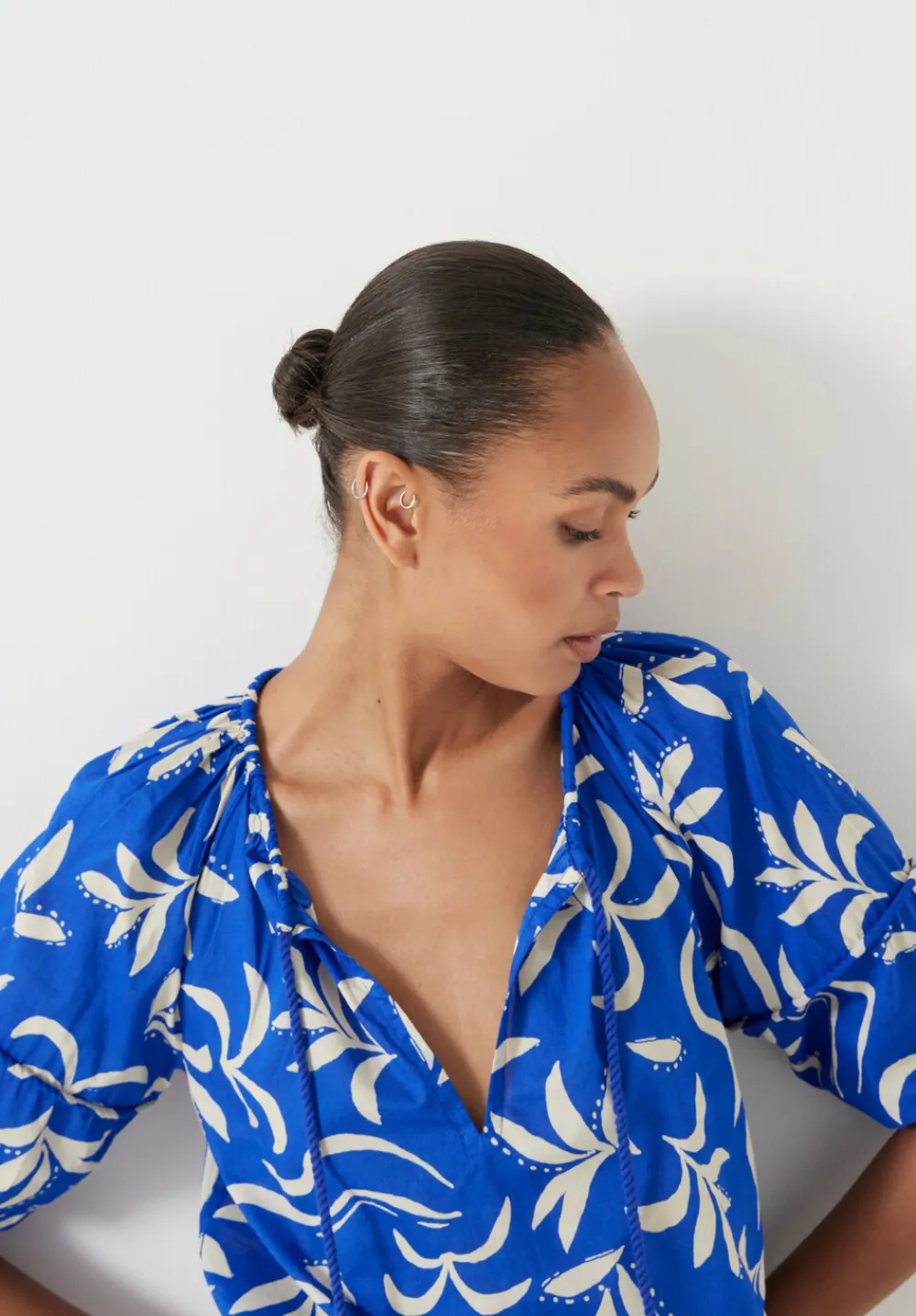 hush Tops & T-Shirts|Shirts & Blouses|Printed Cotton Balloon Sleeve Blouse Abstract Palm Blue