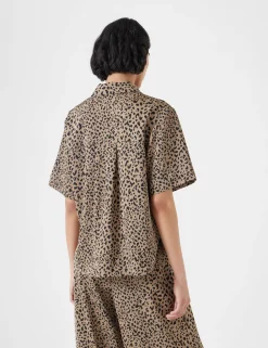 hush Tops & T-Shirts|Shirts & Blouses|Printed Short Sleeve Shirt Brown Animal Mark