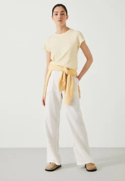 hush Trousers|Raye Linen Straight Leg Trousers White
