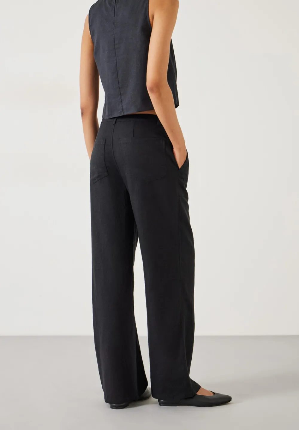 hush Trousers|Raye Linen Straight Leg Trousers Black