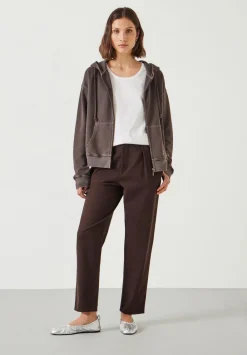 hush Trousers|Ruby Cotton Pleat Trousers Chocolate