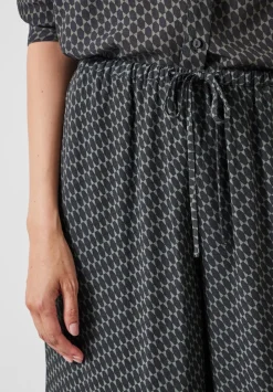 hush Trousers|Sandra Printed Trouser Geo Star Khaki