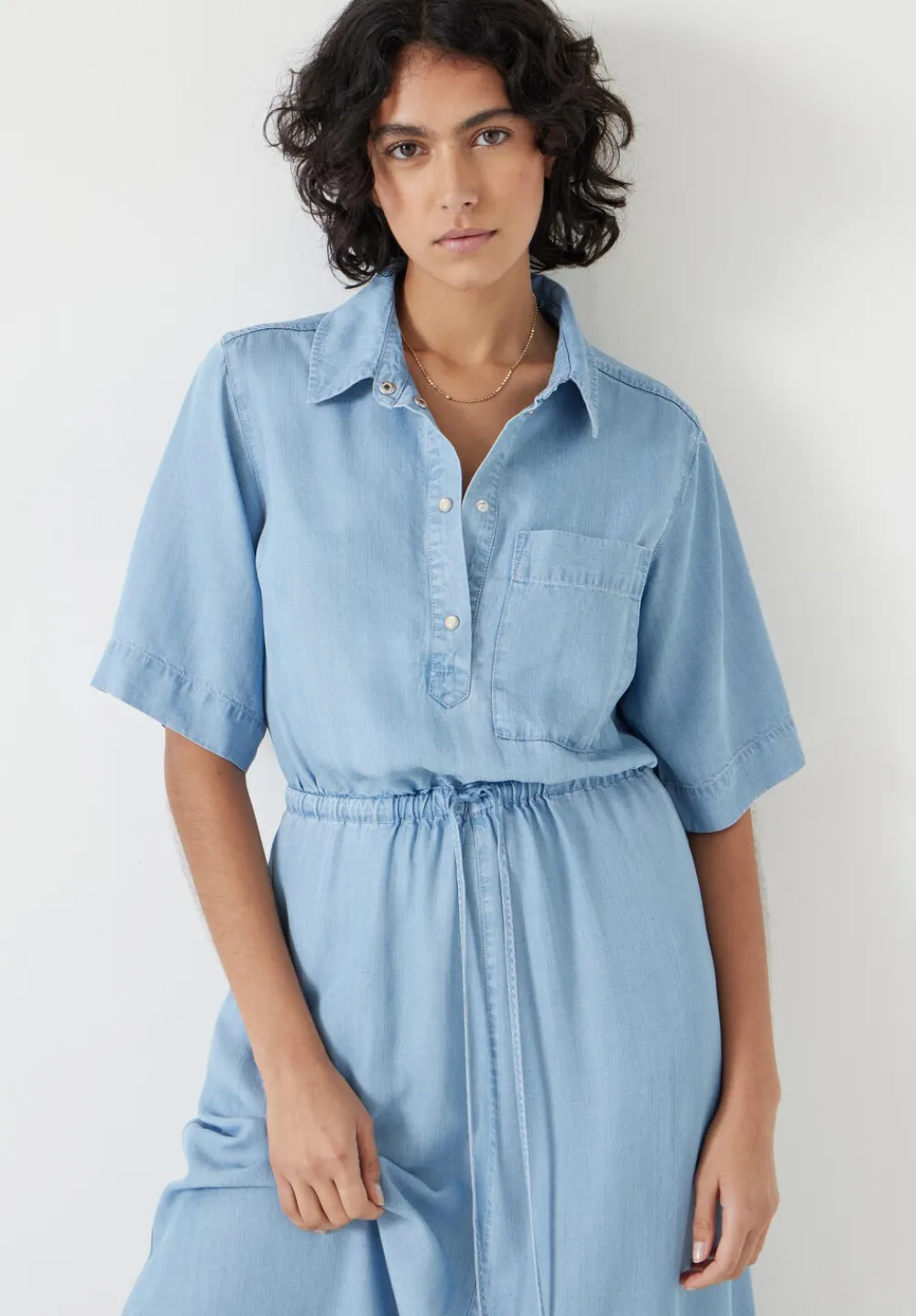 hush Dresses|Short Sleeve Chambray Midi Shirt Dress Light Blue