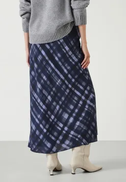 hush Skirts|Simone Crepe Midi Skirt Painted Check Navy