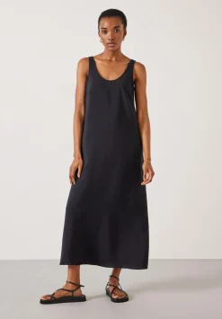 hush Dresses|Sophie Air Flow Scoop Neck Maxi Dress Black