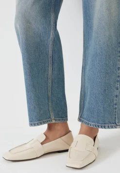 hush Flats|Sora Square-Toe Suede Loafers Off White