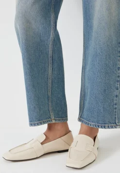 hush Flats|Sora Square-Toe Suede Loafers Off White